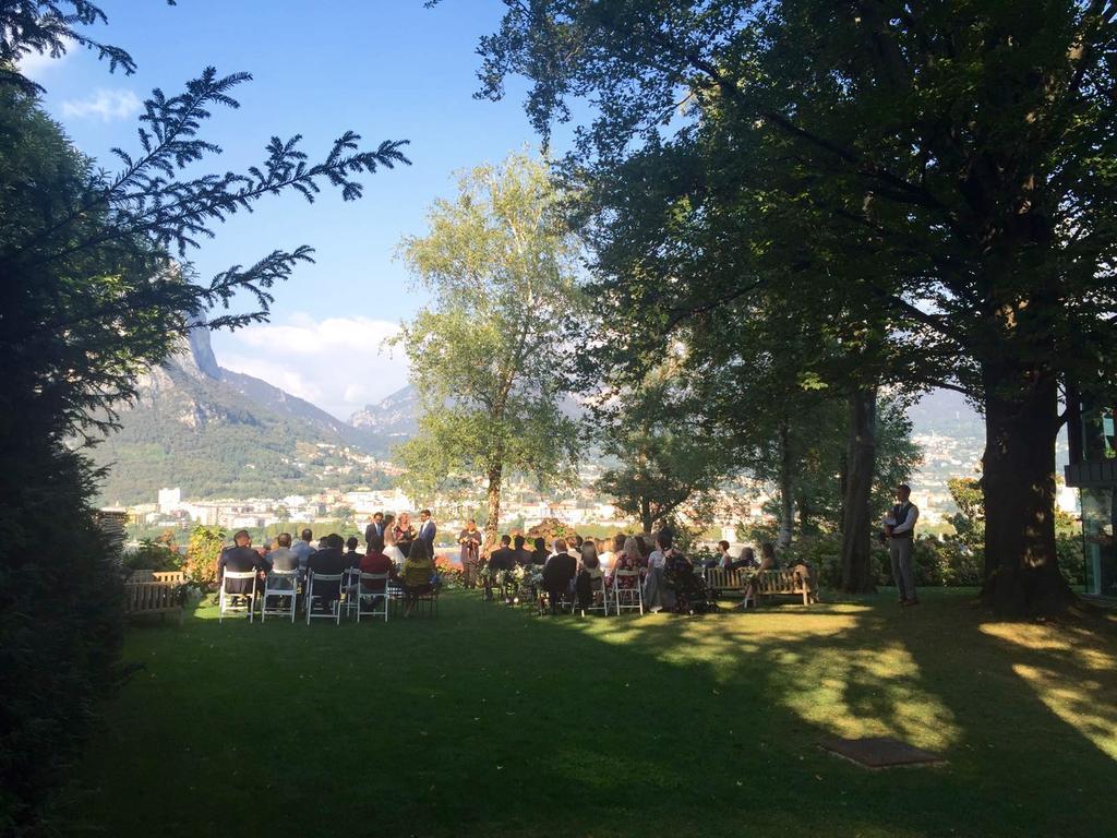 Casa Sull'Albero Hotel Malgrate Bagian luar foto